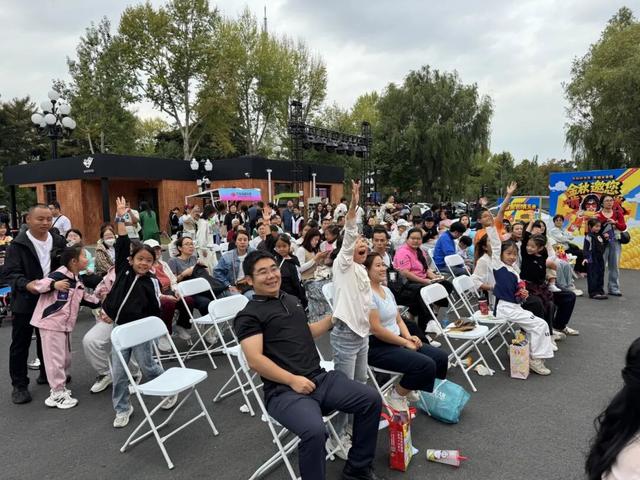 早知道在长春啃玉米会火，说啥也注意下表情管理！