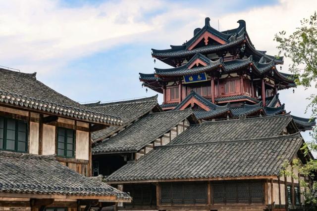 万里长江第一城，何处最“宜宾”？501的答案藏着千年烟火与团圆味