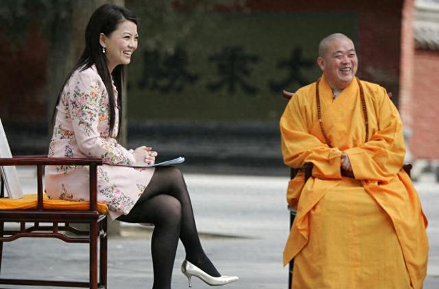 李湘不忍了！公开回应与释永信的真实关系，亲吻照真相终于大白