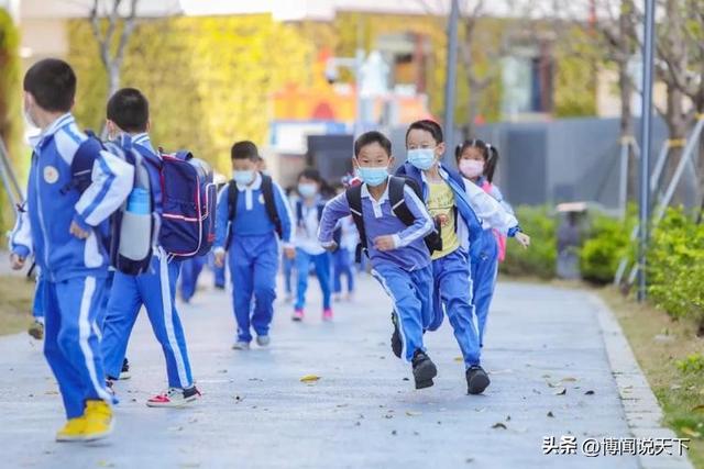 教育部扔下重磅炸弹：2026年开始	，全国一律不准再买校外商业试卷