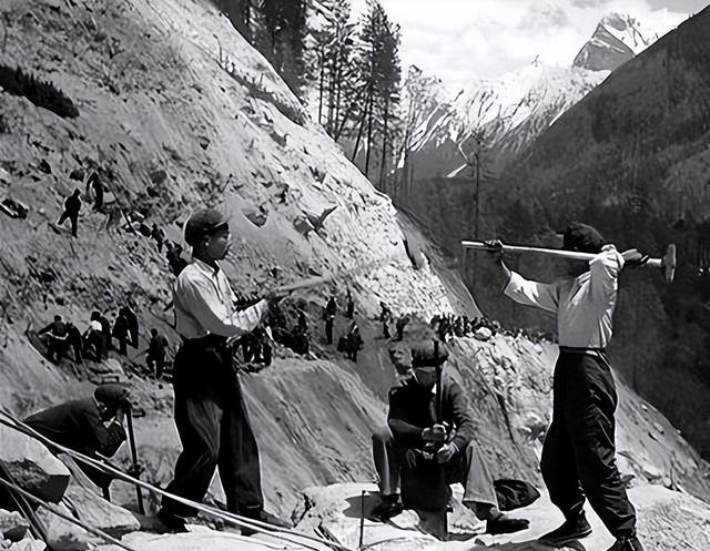 川藏线上的司机为何总要点烟扔出窗外？藏民：扔烟的都是聪明人