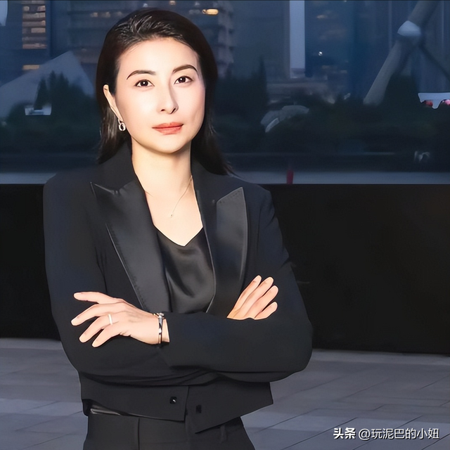 关系藏不住了！奥运冠军陈若琳放着霍启山不选 ，原来她喜欢这样的