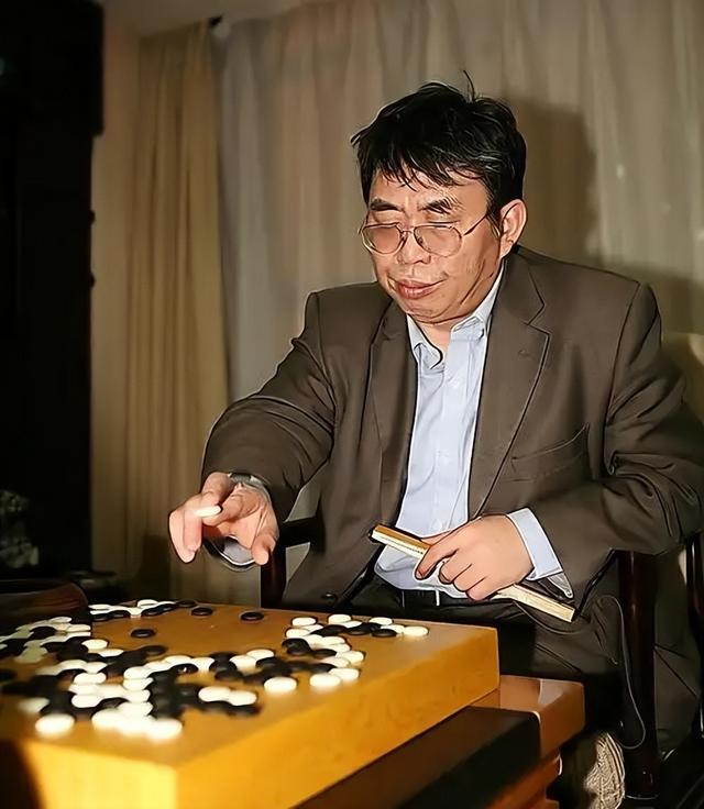 聂卫平去世仅1天恶心的一幕发生，私生活被扒	，郎平也受牵连