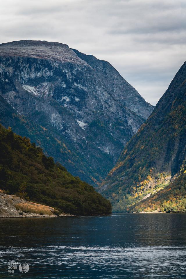 挪威秋韵，峡湾森境