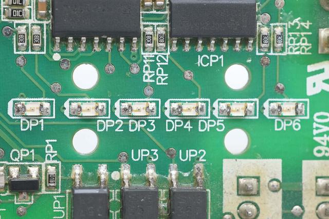 重达18斤的大块头，内部全是灰，麦格米特15kW充电模块拆解