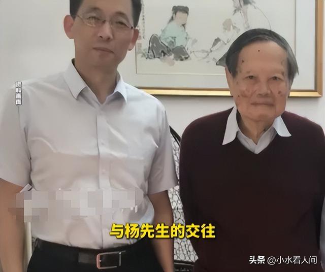 杨振宁追悼会确定，离世前状态曝光，重重摔跤后，翁帆早做好准备