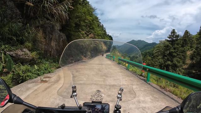 皖浙摩旅二人转——谷丰村篇