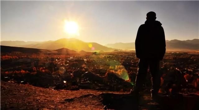 告别弱者气质：学会 “反派思维”，3 招摆脱内耗，活出强大气场