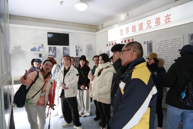 “浔”梦诗画九江——2025 年新加坡马来西亚旅行商考察团深度行走进庐山