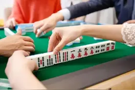 打麻将时绝不能说的话，不然会付出惨痛的代价图片