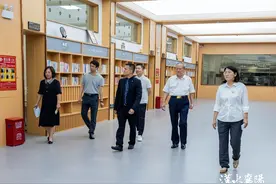 联合办学！襄阳这所学校助力学子走出国门图片
