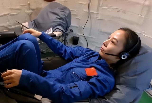 牺牲太大了！中国首个出舱女宇航员谈太空之旅：落地后路都走不了