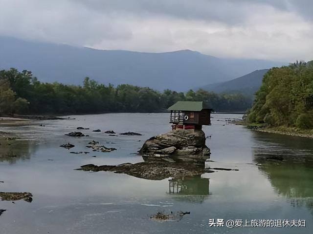 波-塞旅游准备(塞尔维亚篇):不租车能去哪几个城市?怎么去?玩什么