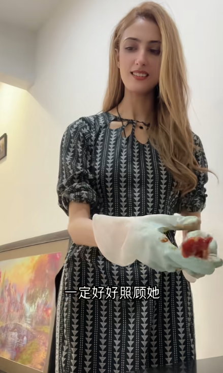 东北小伙被印度高种姓女友看上，老丈人赠千万别墅，他不满要回国