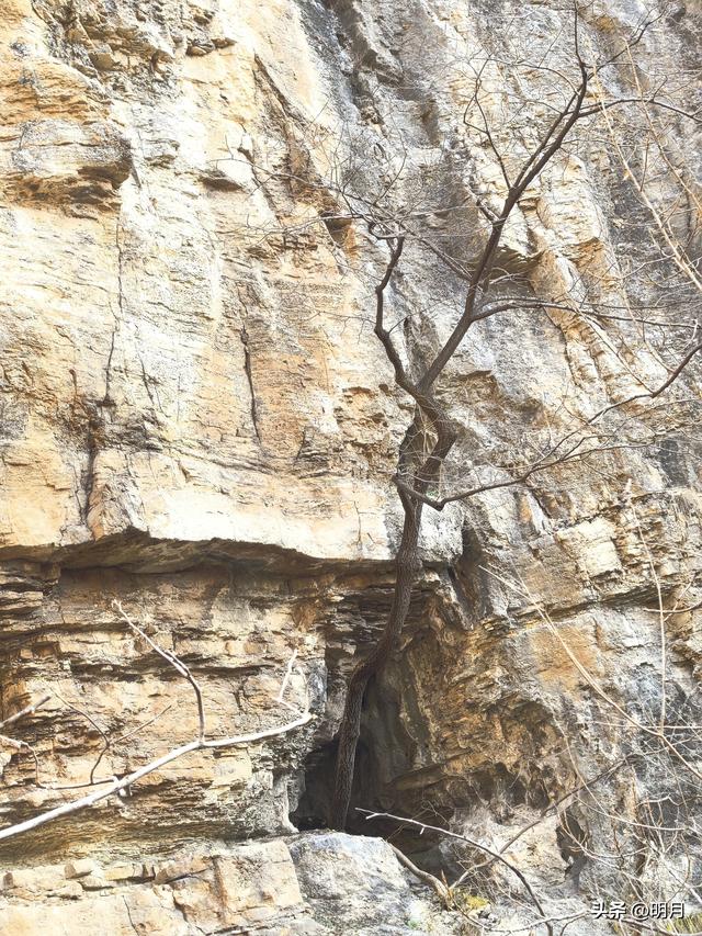 马蹄峪、白云泉、扁石山、雪山徒步小环线