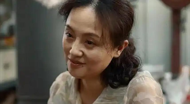 离世仅过去8个月	，52岁辛柏青高调传出喜讯，朱媛媛终于能安心了