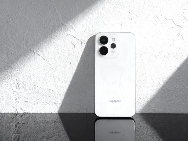 两千元也用上了真两亿像素！Reno 15这次够狠的