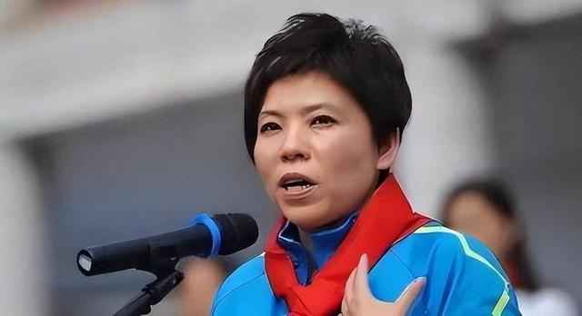 涉贪腐被带走	、败光20亿、移民改国籍	，邓亚萍身上的谣言太离谱