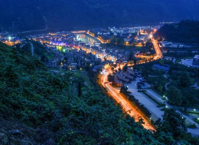 走，去水磨！在青瓦老街里“躺平”一个秋天