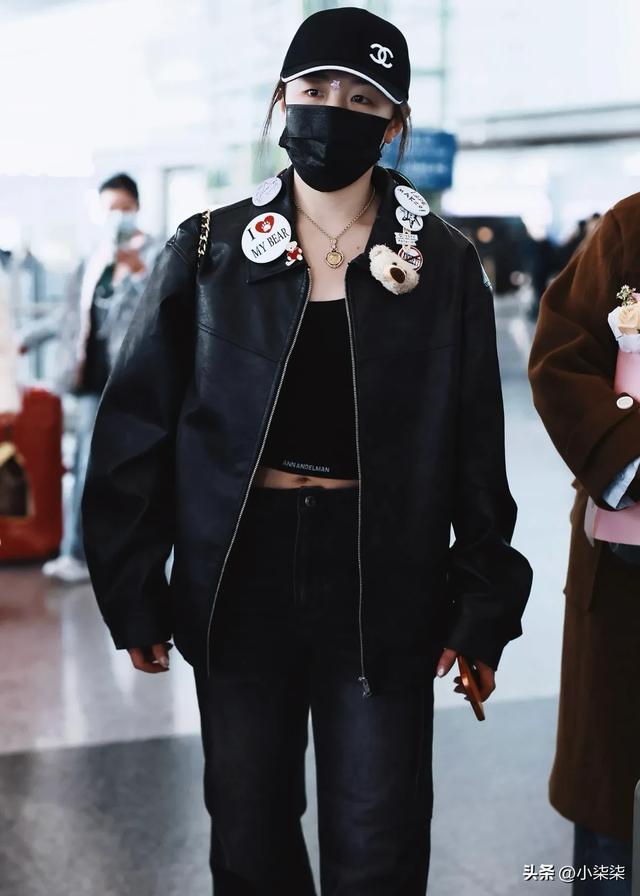 陈梦夺冠后大胆穿搭皮衣吊带惊艳亮相北京，这造型太抢眼了！