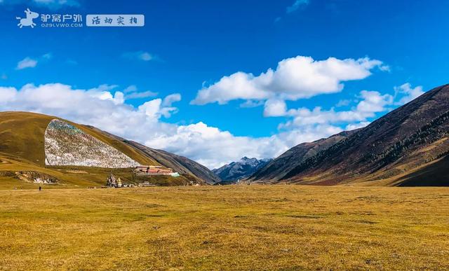 国庆逆向旅行！走进藏在川西深处的佛国圣地，找寻信仰的乌托邦！