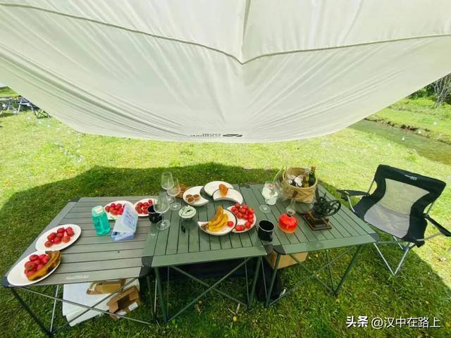 别把自己烤化了,赶紧去汉中黎坪享受22℃的清凉空调!