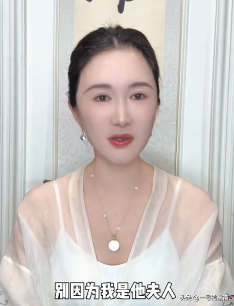 一语成谶！74岁张纪中爷孙恋翻车，年仅一岁的女儿承受“恶意”