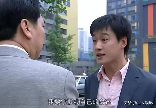 河南穷小伙娶大10岁上海富婆,富婆患癌后剃了光头,他却不离不弃