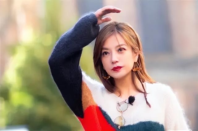 不是黄晓明！也不是马云！如今替赵薇收拾烂摊子的，竟是这个男人