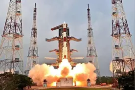 印度“黄金火箭”发射失败，三级点火后卫星失联！印度：不算失败图片