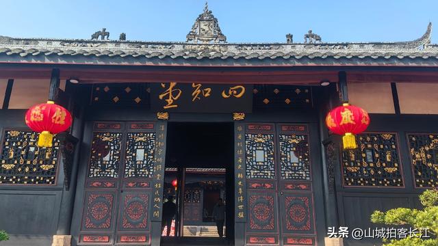 重庆低调的百年古镇，藏有清代老街，是一位领导人和英雄人物故乡
