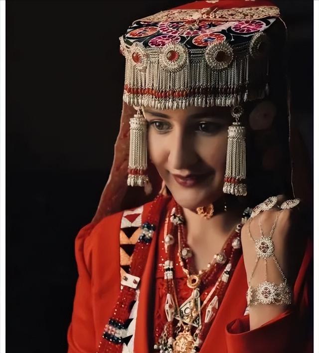 中国的白人聚居地，美女如云的塔县，为何女子不允许与外族通婚？