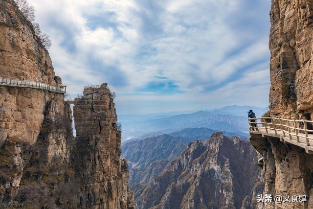 北京人涌入保定后懵了：京南有保定，接住一颗晃晃悠悠的心