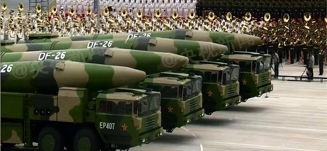 美国国防部长谈论中美开战：10艘航母对上中国，20分钟后美军全灭