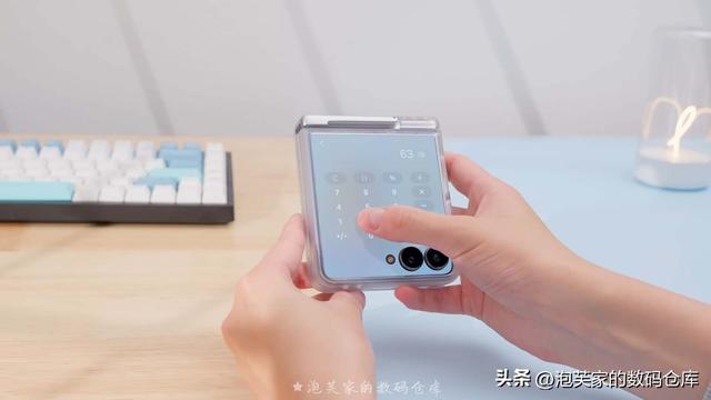 12+256卖7999 三星Z Flip7深度体验 比Flip6提升多少？三星用户多吗