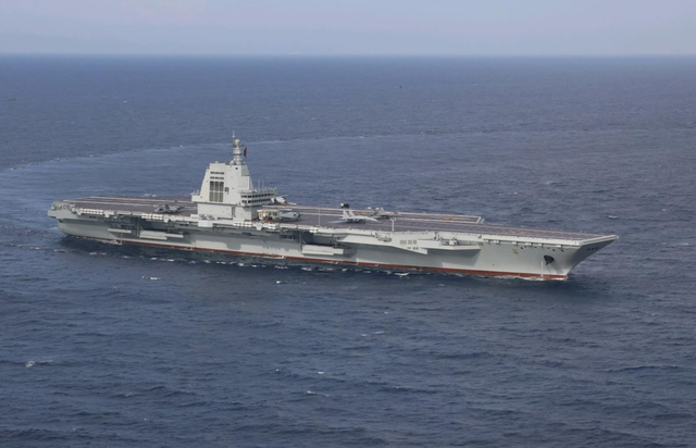 高市还没赔罪，中国双航母出海	，中日或地动山摇，我高层双手插兜