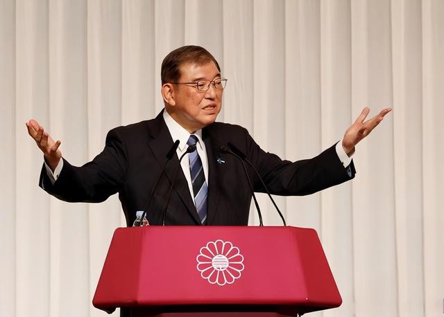 26国首脑将出席阅兵，美欧韩日泰收到坏消息，商务部发布加税公告