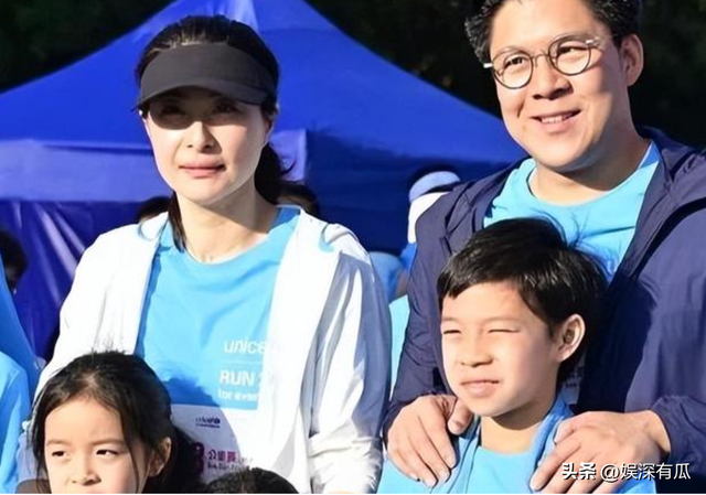 霍震霆没想到，自己千辛万苦给霍启刚找的媳妇，竟狠狠“拿捏”他