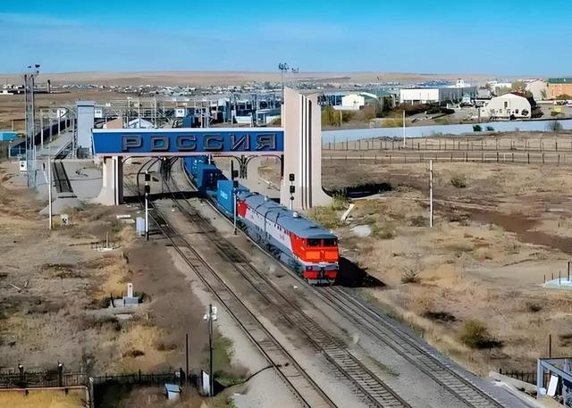 这国人口576万，有400万人是中国名将后代，与我国关系友好