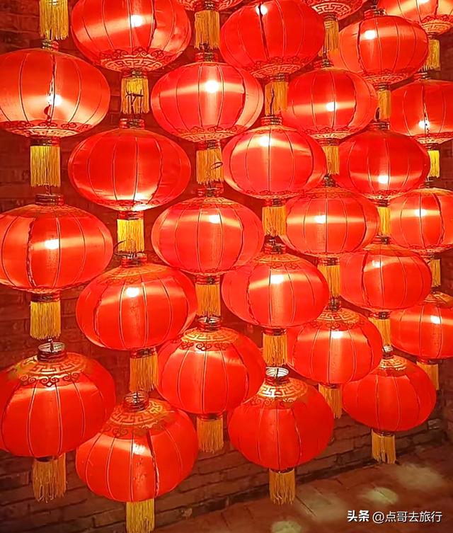 成都免费灯会，亮灯了，流光溢彩，超级漂亮，一派年味！