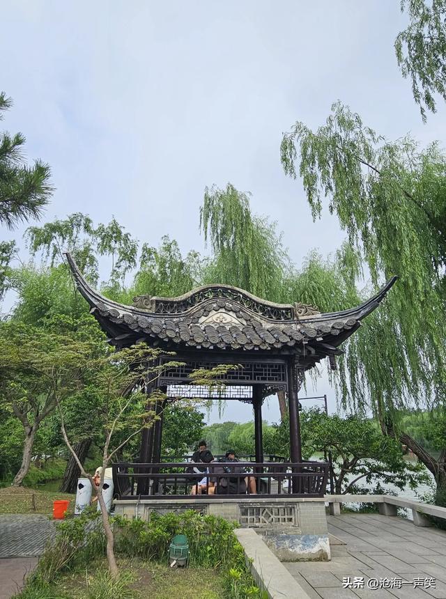 扬州廋西湖的美，美不胜收，游船，凉亭，五孔桥，荷花，垂柳
