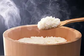 蒸米饭加这两步，全家血糖稳！比控糖大米管用还省钱，别错过图片