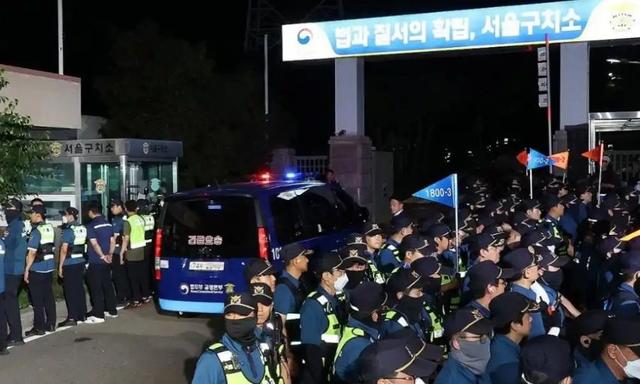 专家：韩国政治是一个无解的死局