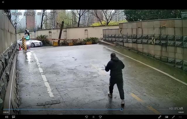 29岁女子遭丈夫碾轧拖拽8.5米死亡	，一审宣判：被告人张某获刑五年；事发前两人因离婚问题争吵