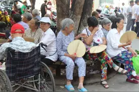 别人送你这三样东西，关系再好也别要，否则后果很严重。图片