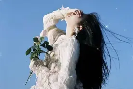 今日文案，很累很无力的短句，真的很现实！图片