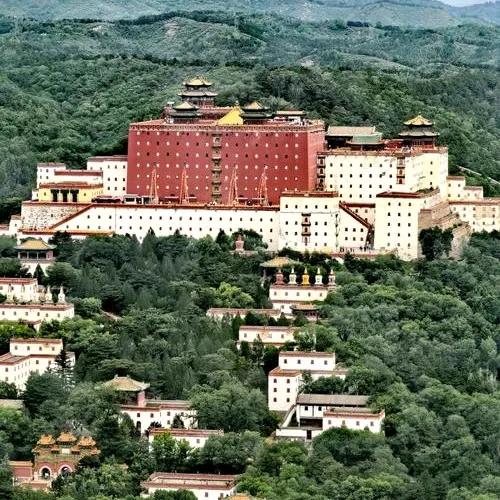 河北承德旅游攻略：探索避暑山庄与悠久历史的魅力