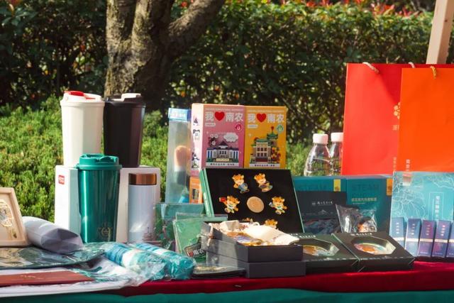 红韵文心创享金陵 信仰之旅催人奋进——南京特色文创产品展示交流活动成功举办