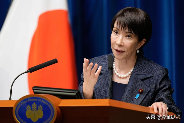 扇贝腐烂，盟友沉默！日本5500亿买不来美国一句撑腰，民调创新低