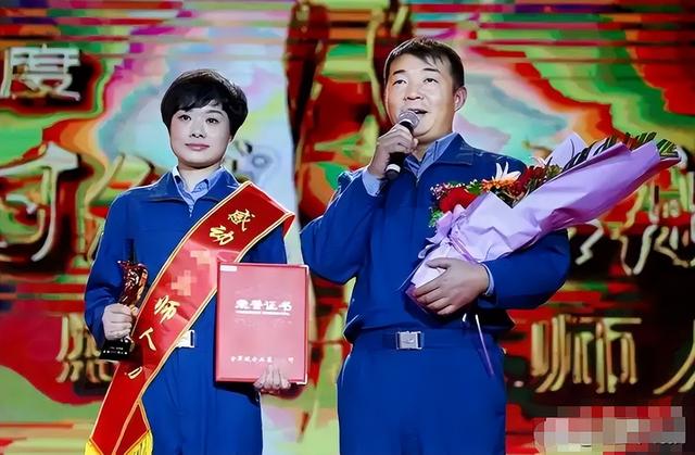 阅兵女机长身份曝光！私生活被扒，牺牲太大，老公身份也不简单